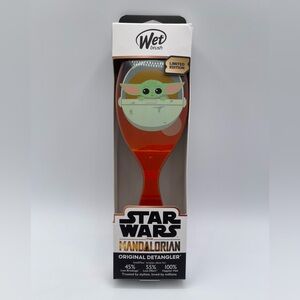 STAR WARS BABY YODA MANDALORIAN ORIGINAL DETANGLER Wet Brush Limited Edition